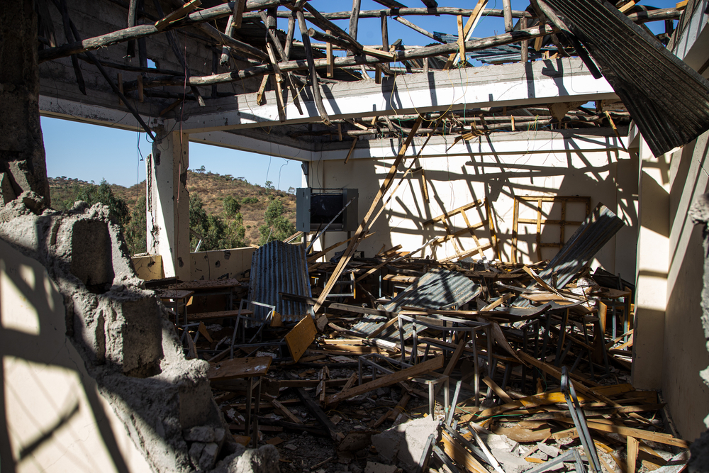 Un aula de la escuela Tsegay Berhe en Adwa, destruida al ser alcanzada por cohetes al principio del conflicto en Tigray. Marzo de 2021.