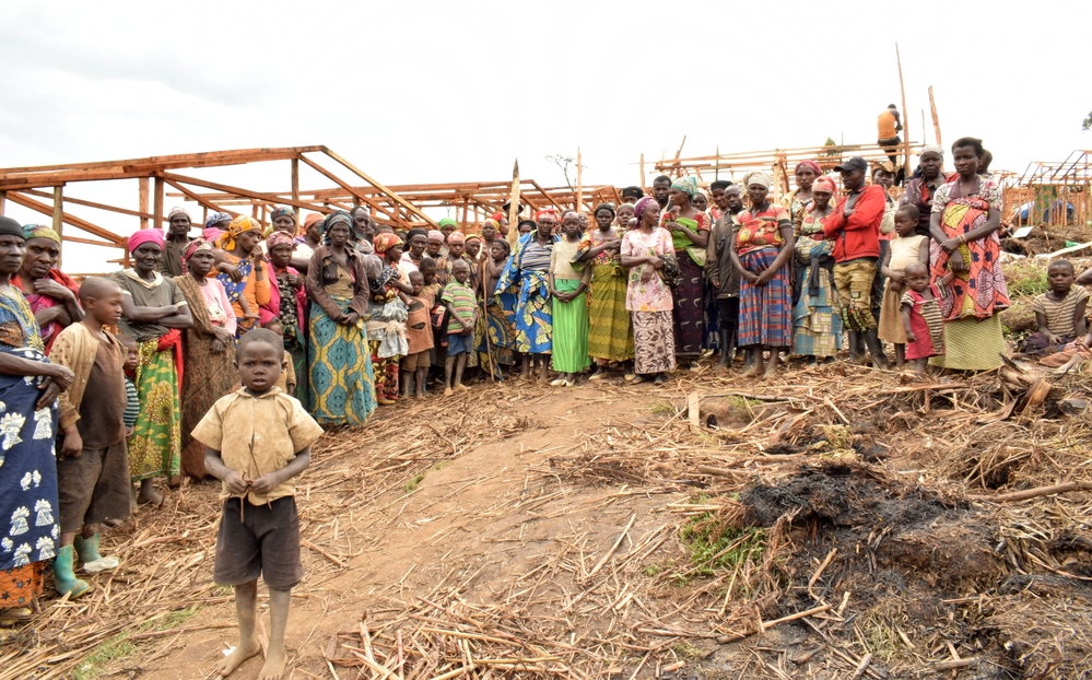 La gran mayoría de las personas desplazadas en Katasomwa, en la provincia de Kivu del Sur, son mujeres y niños. Una evaluación inicial muestra que muchos de los niños sufren desnutrición severa. 25/11/2020Paul Duke/MSF