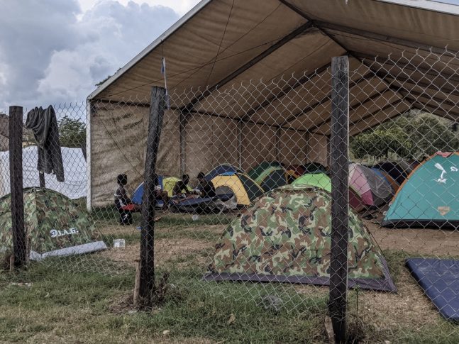 Entre los meses de enero y mayo, más de 15.000 migrantes han llegado a Panamá. Buena parte de las personas migrantes proceden de Haití y Cuba, a quienes se suman ciudadanos de diferentes países africanos francófonos, pakistaníes y yemeníes. Panamá, abril de 2021Marcos Tamariz/MSF