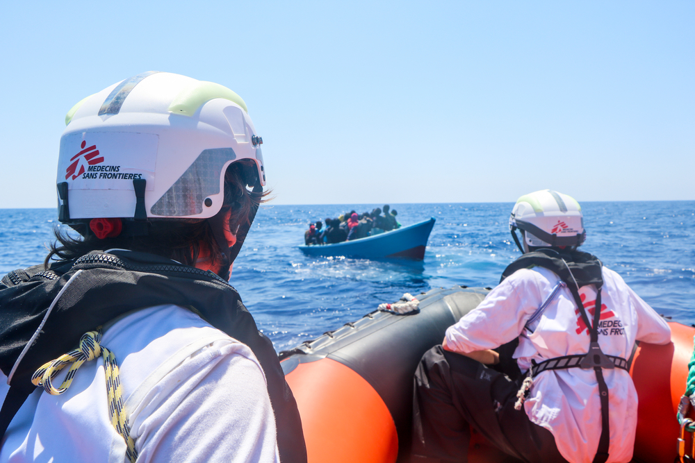 En uno de los últimos rescates operados desde el GeoBarents, ocurrido el 10 de junio, rescatamos a 26 personas incluyendo 15 menores no acompañados. Mientras se realizaba el rescate, la guardia costera libia intimidó y amenazó verbalmente a nuestros equipos. Mar Mediterráneo, 10/6/21Avra Fialas/MSF