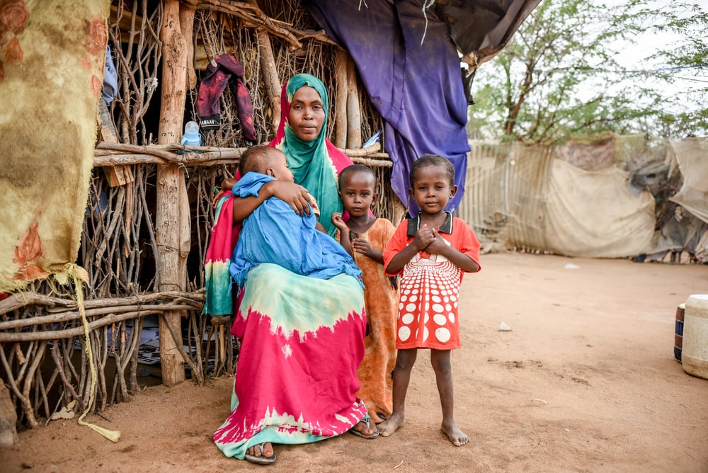 Idilio Boro Amiin, de 20 años, vivió toda su vida en el campo de refugiados de Dagahaley y fue diagnosticada con diabetes tipo 1 a los 9 años. Sus tres hijos también nacieron en el campo. Kenia, mayo de 2021
