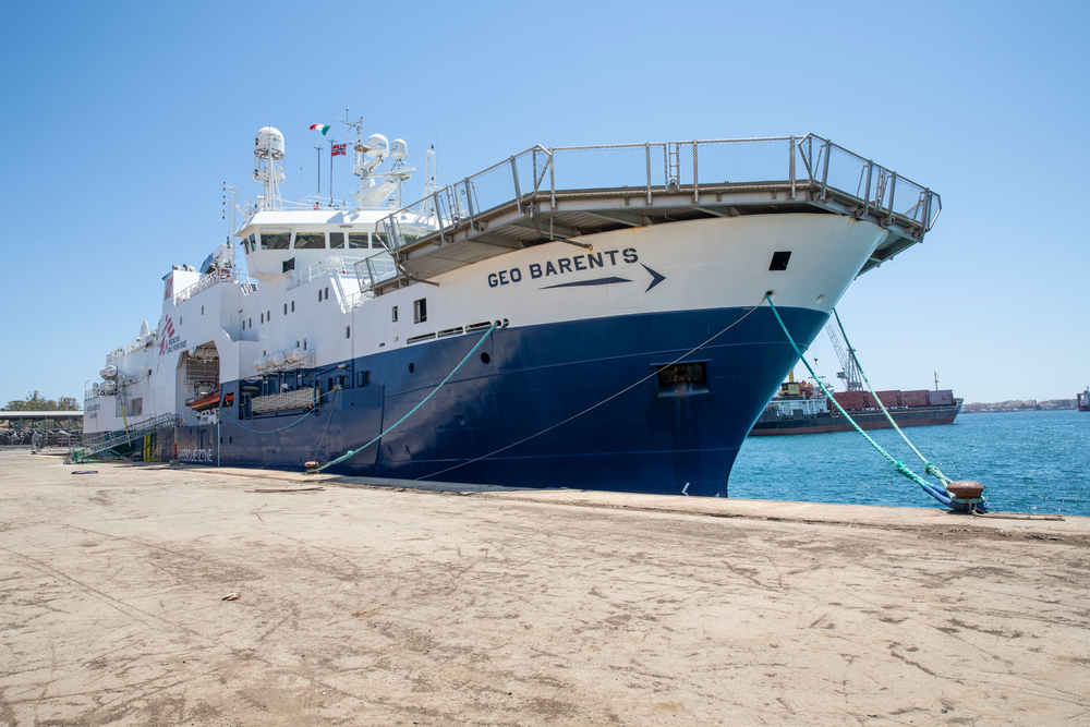 El Geo Barents, nuestro barco de búsqueda y rescate, se encuentra detenido después de 14 horas de inspección por parte de las autoridades italianas en Augusta, Sicilia. Italia, julio de 2021Pablo Garrigos/MSF