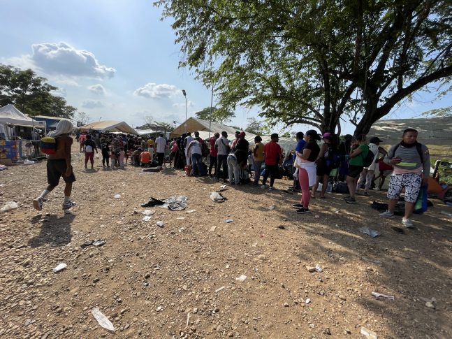 La Estación de Recepción Migratoria de Lajas Blancas ha llegado a recibir 3.000 migrantes en un solo día.