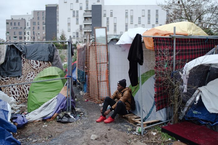 Yannick en Porte d'Aubervilliers, el campamento en el que vivió durante dos meses en París.Augustin Le Gall