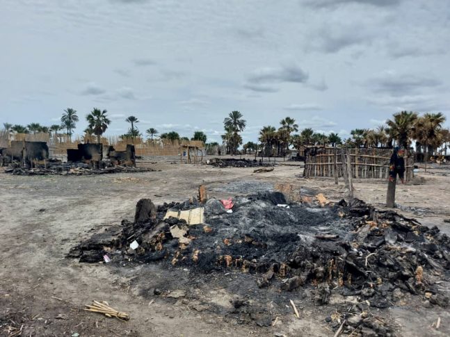 Grupos armados atacaron pueblos en Leer, Sudán del Sur, en abril de 2022; lo que generó el desplazamiento de miles de personas.MSF.