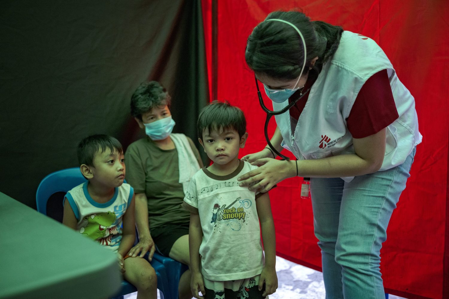 En el año 2020 enfermaron de tuberculosis 1.1 millones de niños en todo el mundo. La tuberculosis infantil y adolescente generalmente es la más difícil de diagnosticar y tratar.Ezra Acayan.