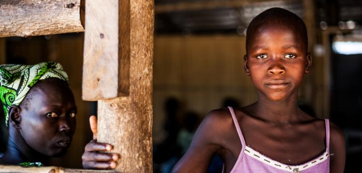 Mujeres esperando en el hospital Ayilo MSF, Adjumani, Uganda. Foto tomada en 2014.Isabel Corthier