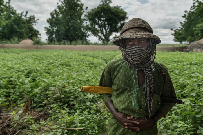 Imagen de archivo del 9 de agosto de 2017: Aliyu es un pastor y paciente de noma del estado de Sokoto, Nigeria. Solía cubrirse la cara con un pañuelo para protegerse las heridas del sol y el polvo cuando cuidaba de su ganado. También utilizaba el pañuelo debido a la timidez y la discriminación que sufría en el pasado.
Ahora está casado y tiene dos hijos. Tras su operación reconstructiva, empezó a salir sin el pañuelo.Claire Jeantet - Fabrice Caterini/INEDIZ.