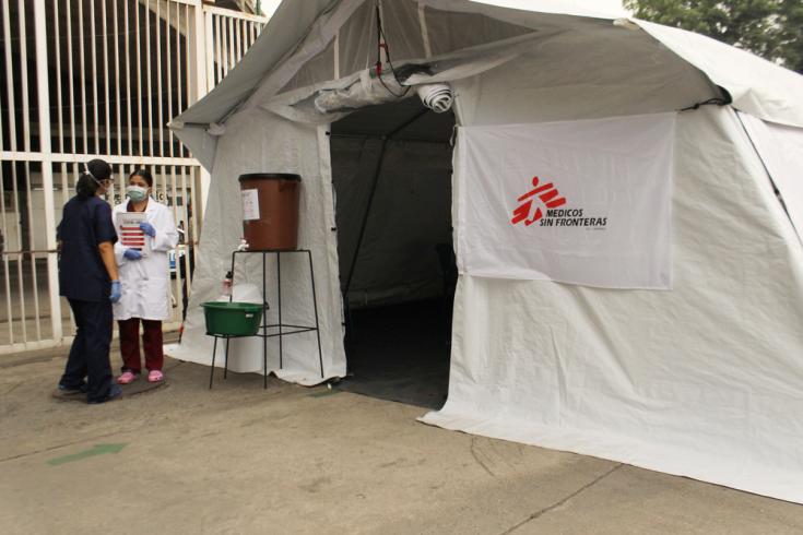 Nuestros profesionales realizan actividades de promoción de la salud e informan a los pacientes sobre todas las medidas de prevención que deben tener en cuenta para prevenir el COVID-19.