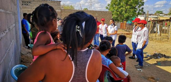 Actividades de promoción de la salud en un asentamiento de migrantes venezolanos e indígenas Wayuu en Riohacha, La Guajira.Melanie Tribalet / MSF