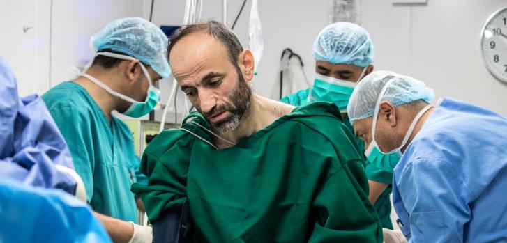 Nashwan en nuestras instalaciones quirúrgicas y posoperatorias en el este de Mosul.MSF/Sacha Myers