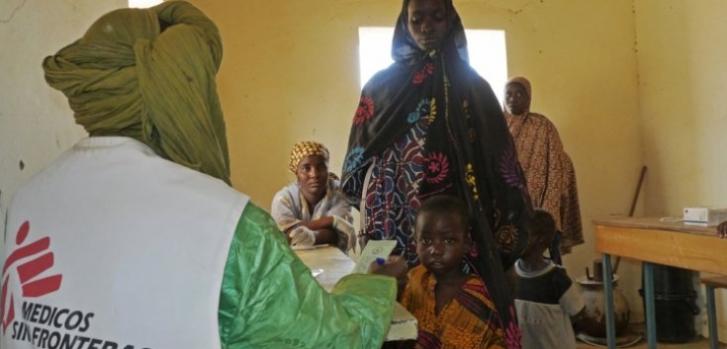 Vacunación en Ansongo, norte de Mali. Noviembre de 2015. ©MSF