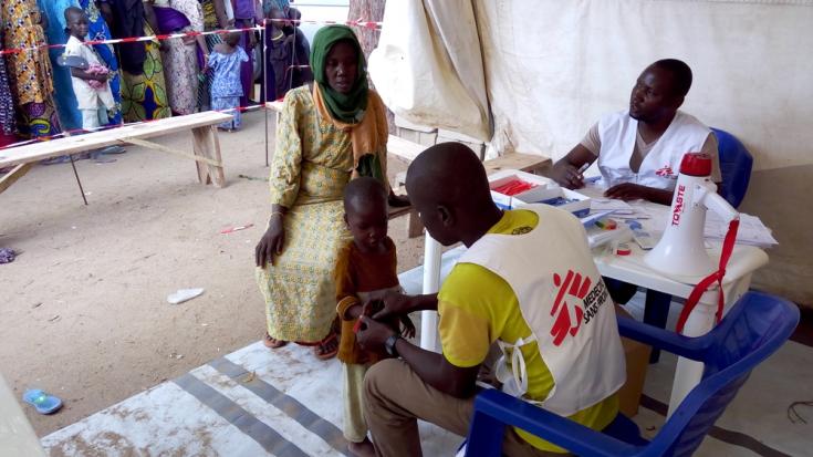 Unas 15.000 personas desplazadas vivían en agosto en el campo de Bama, bajo control militar, en la línea de fuego entre Boko Haram y el ejército nigeriano. © H. Khaldi/MSF