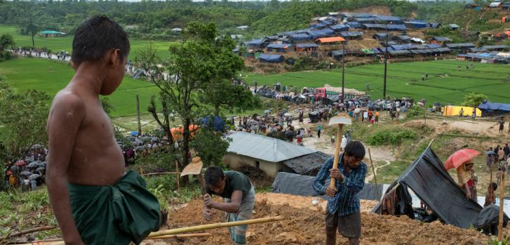 Refugiados rohingyas en un asentamiento en Bangladesh. ©Antonio Faccilongo/MSF