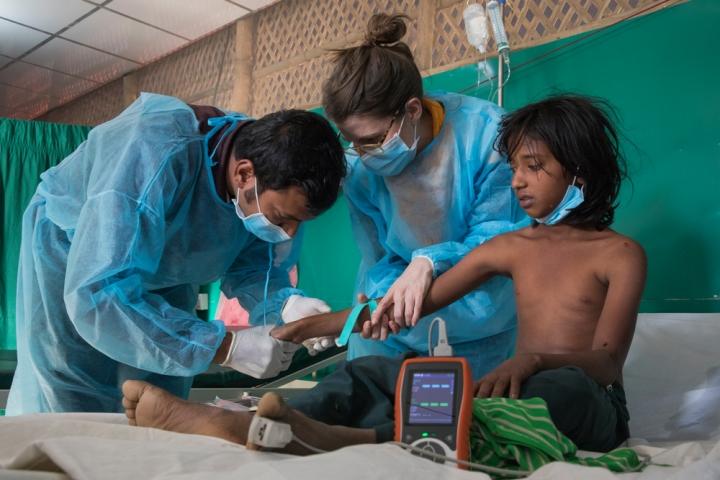 Niño rohingya en campo de refugiados