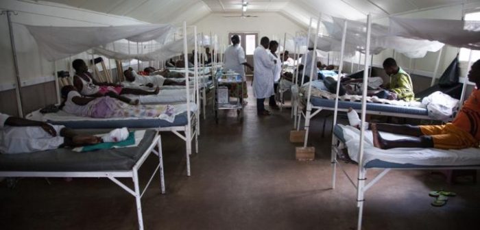 Vista de una de las salas del Hospital MSF SICA, en Bangui (República Centroafricana). Florent Vergnes/AFP