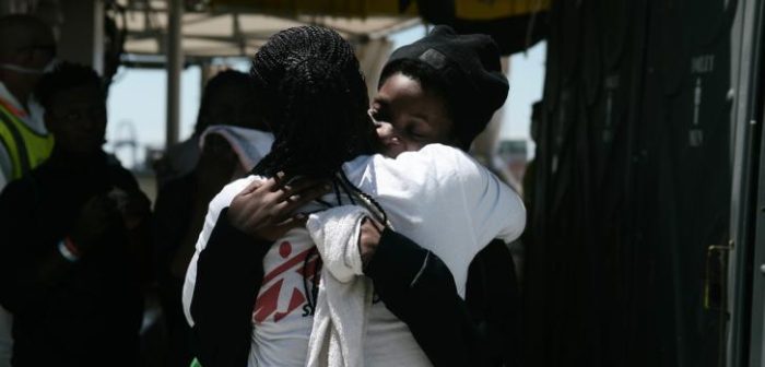 Desembarco del barco Aquarius en Valencia, Epaña. Es el fin de la terrible experiencia de hombres, mujeres y niños que pasaron numerosos días en el mar.Kenny Karpov/SOS MEDITERRANEE