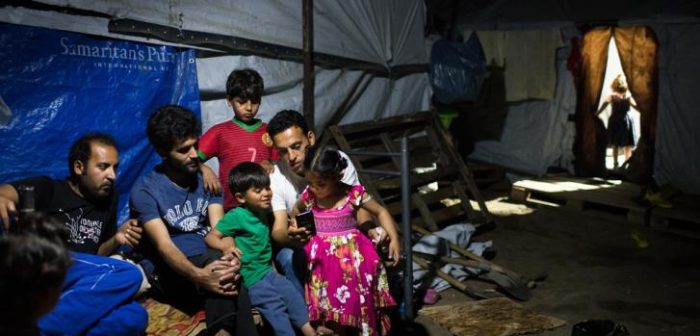 Una familia siria en el campo de Moria. Mayo 2018.Robin Hammond/Witness Change