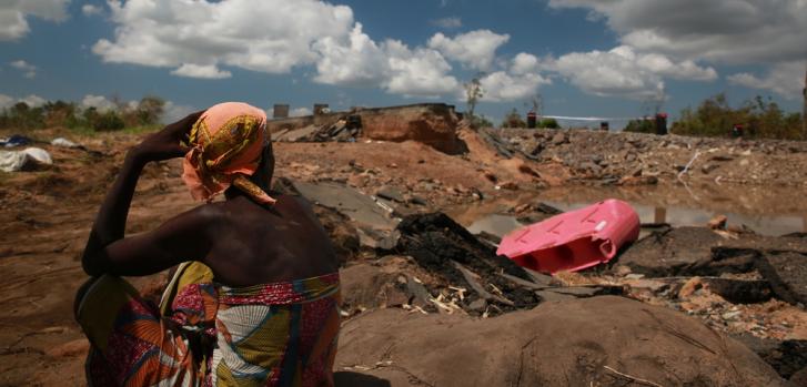 Destrucción de la carretera entre Nhamatanda y Tica, Mozambique.Mohammad Ghannam/MSF