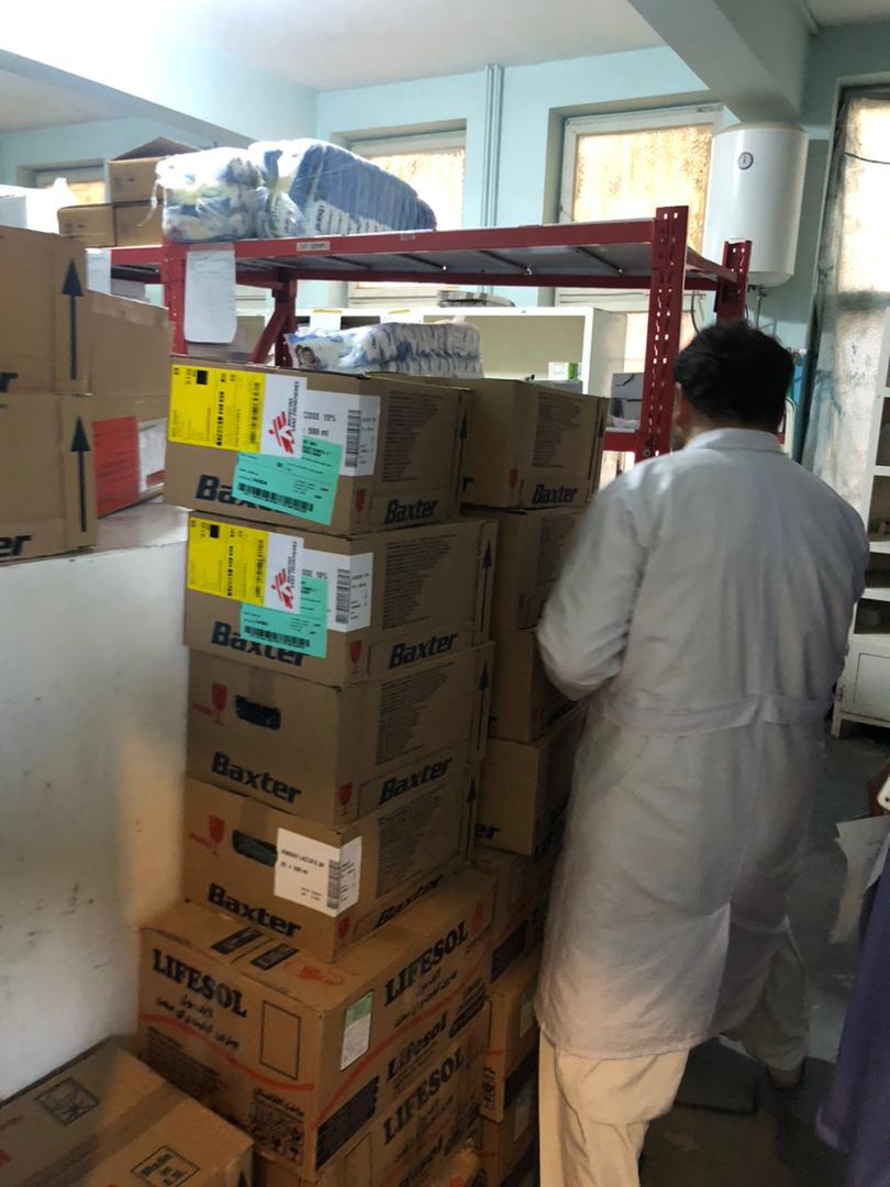 Kit de ayuda médica enviado a Herat, Afganistán, tras el terremoto