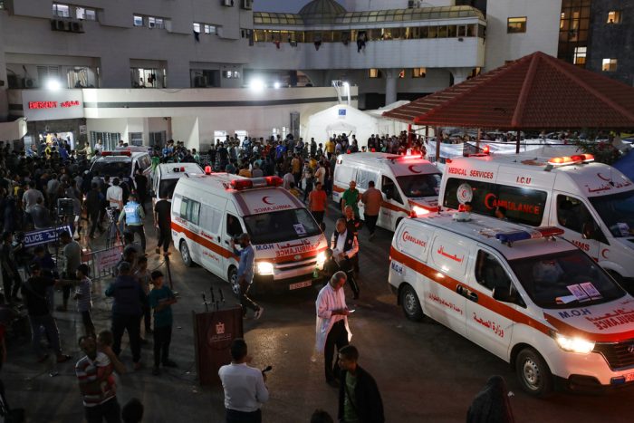 Ambulancias en Gaza.
