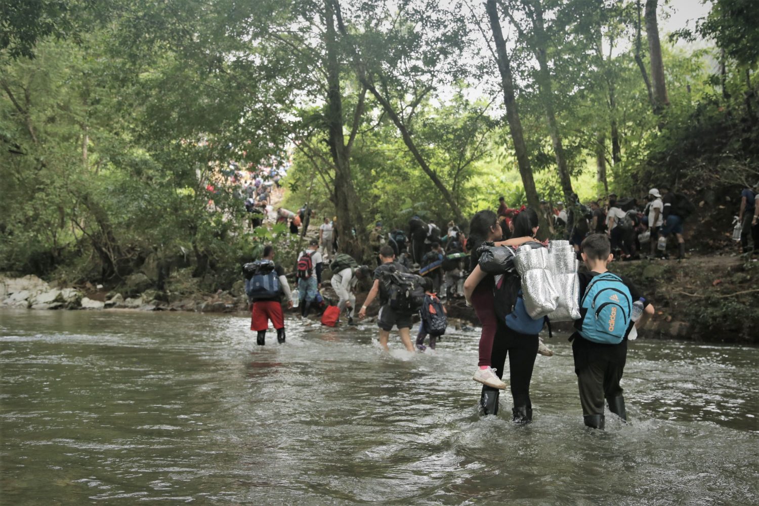 Personas migrantes en el Darién sufren episodios de violencia sexual. 