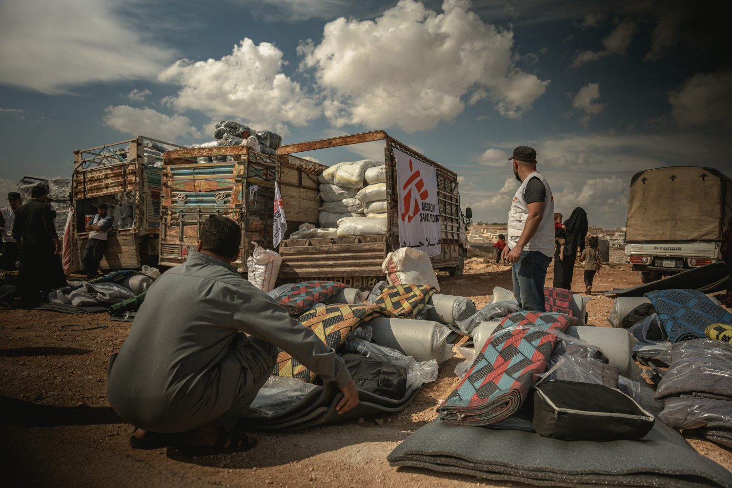 En octubre de este año distribuimos suministros de invierno en los campos de desplazados más afectados en el noroeste de Siria