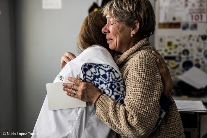 Hacer un testamento a beneficio de Médicos Sin Fronteras (MSF) es una herramienta de humanidad. Cada año, cientos de personas en todo el mundo toman la decisión de hacer un testamento solidario a beneficio de MSF, haciendo que esta sea una de nuestras principales fuentes de financiamiento a nivel mundial.